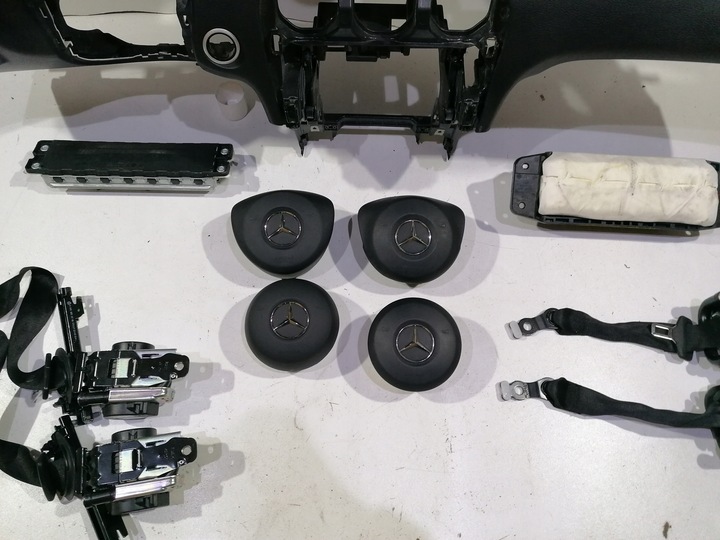 фото №6, Mercedes glc w253 панель консоль подушка безопасности ремни