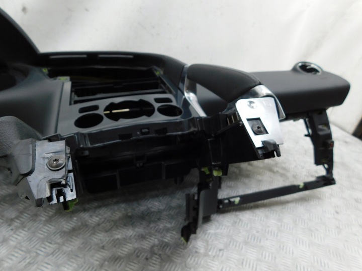 фото №10, Панель роздавальна навігація 2x подушка 2x ремені - peugeot 3008 i 09-16