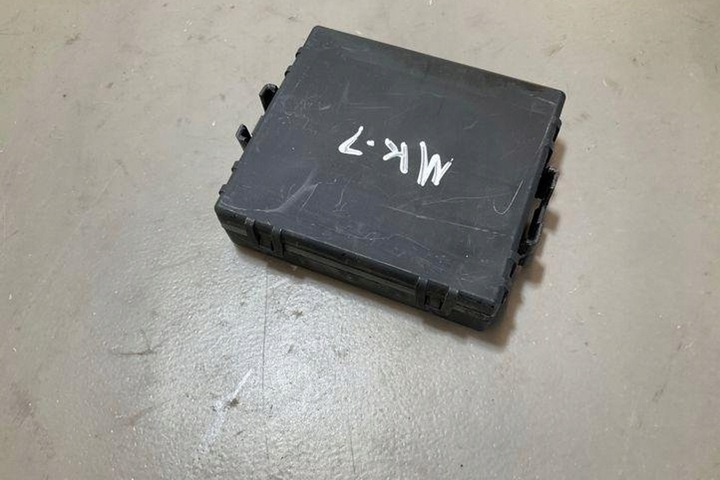 фото №1, Модуль шлюз vw golf vii варіант ba5, bv5 3q0907530c 1.5l бензин 92kw