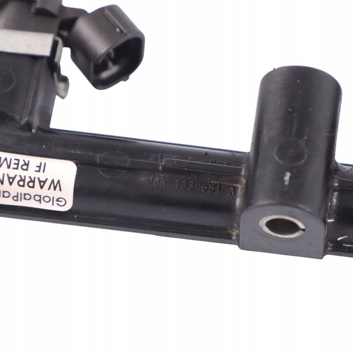 фото №12, Audi s1 8x a3 8v 2.0 tfsi планка впрыскивающий форсунки 06k133681a