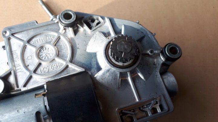 фото №8, A6 c7 4g моторчик люк 4g8959591 a7 s7 s6