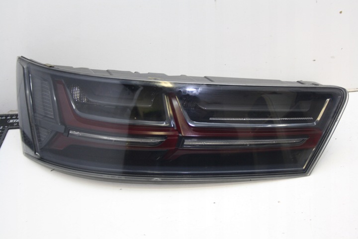 фото №1, Лампа левый зад led matrix чёрная audi q7 sq7 4m0052101a