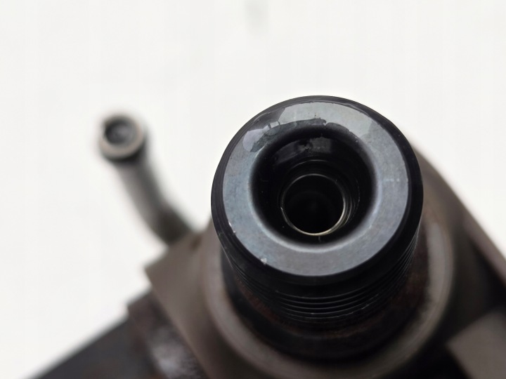фото №12, Subaru outback v 14-19 ee20z форсунка форсунка denso 16613aa040