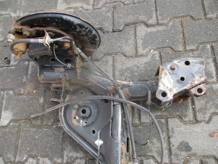 фото №9, Вісь балка підвішування зад задні nissan juke f15