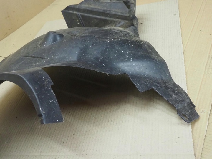 фото №8, Mercedes clk w209 подкрылок передние правые задняя запчасть a2098841222