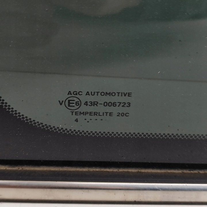 фото №6, Peugeot 108 2015 левая сторона стекло кузовная задняя