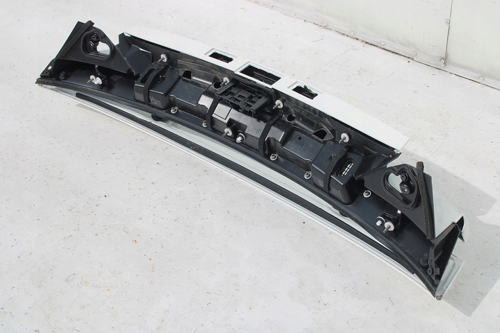 фото №12, Audi a7 спойлер крышки задней багажника 4g8827934 крышка зад спойлер 4g8827934a