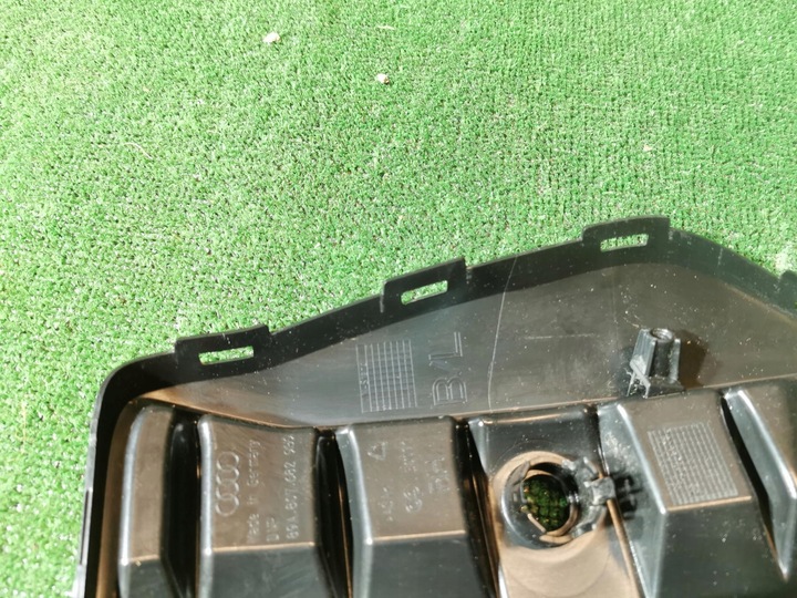 фото №14, Решётка правая бампера перед передней audi q4 e-tron 89a 89a807682