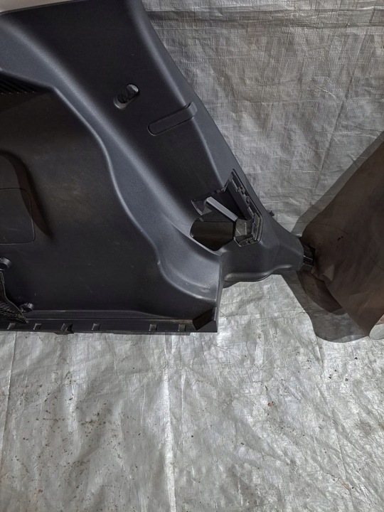 фото №8, Nissan leaf ii ze1 боковина / обивка / багажника