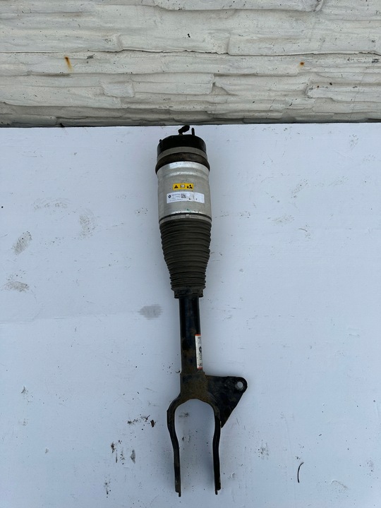 фото №1, Grand cherokee wk2 рестайлинг амортизатор левый перед