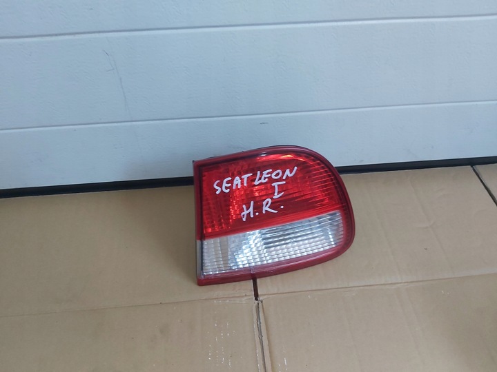 фото №1, Seat leon i 1m6945092b лампа правые зад