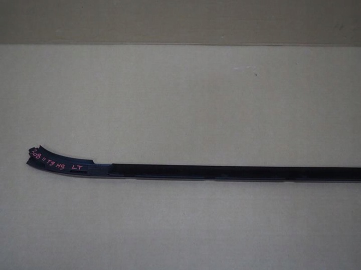 фото №7, Планка накладка уплотнитель стекла дверь левый зад peugeot 308 ii t9 hb 9677880180