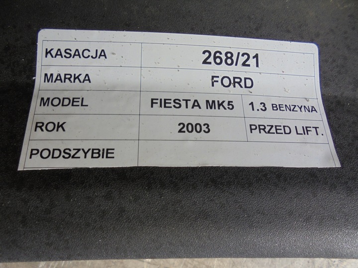 фото №4, Панель під лобовим склом ford fiesta mk5 1,3b