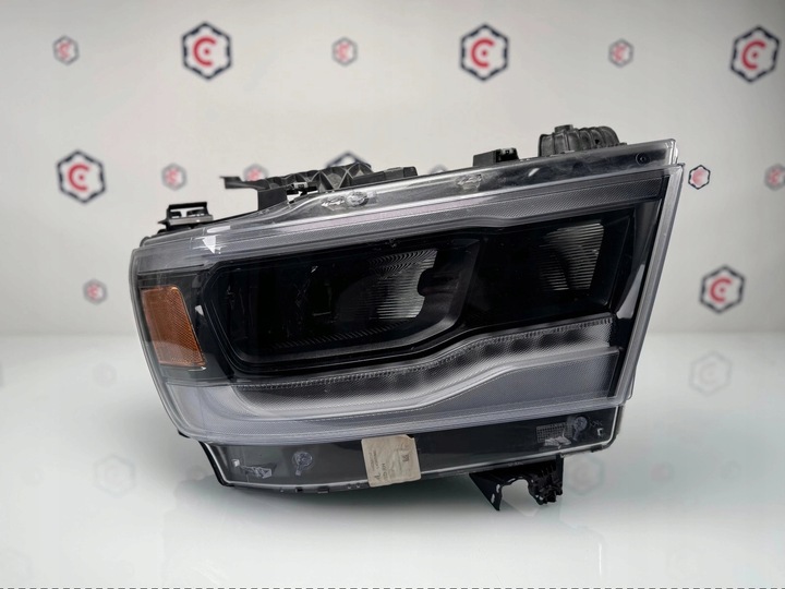 фото №1, Лампа правая перед dodger ram v полный led 2019-