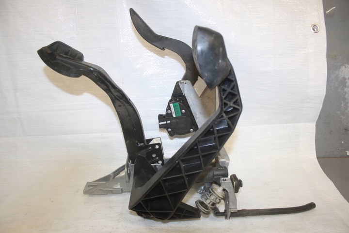 фото №10, Audi a4 b6 b7 євро педалі педаль комплект 8e1721316