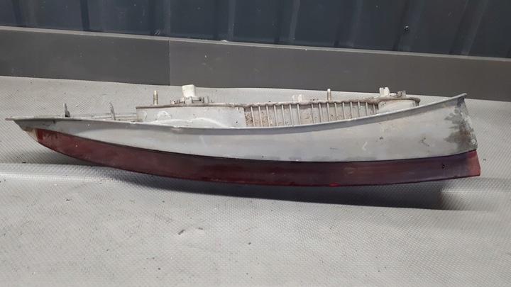 фото №9, Лампа левый зад yaris verso i рестайлинг 04r