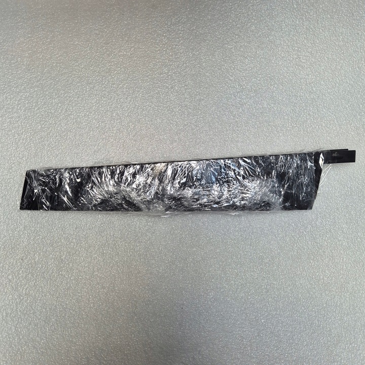 фото №9, Volkswagen touareg ii 7p6837902 перед сторона правая планка стёкла купе