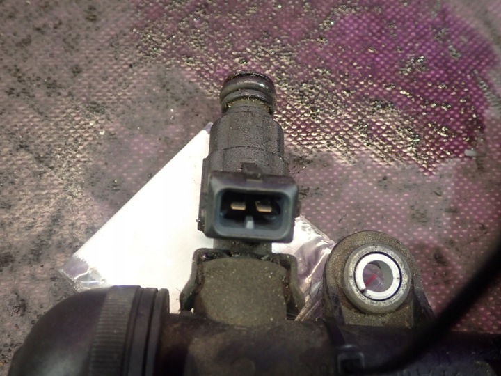 фото №8, Opel corsa c 00-03 1.2 75km планка вприскувальний 0280151076 0280155965