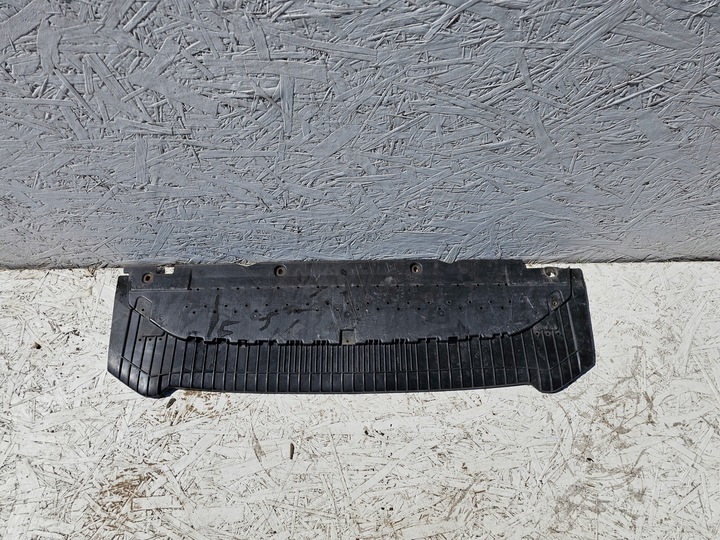 фото №1, A4 8k рестайлинг пол защита бампера 8k0807611