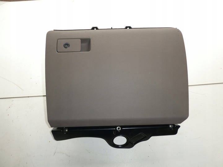 фото №1, Бардачок пассажира vw passat b6 3c1857101