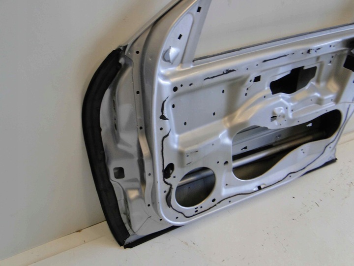 фото №9, Mercedes w203 203 sedan рестайлінг двері передні праві