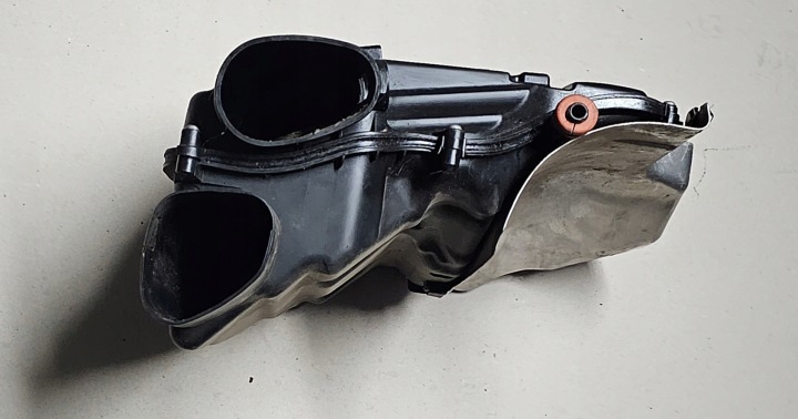 фото №10, Bmw 5 f10 f11 gt f07 6 f06 f12 f13 7 f01 f02 5.0i корпус фильтр воздуха