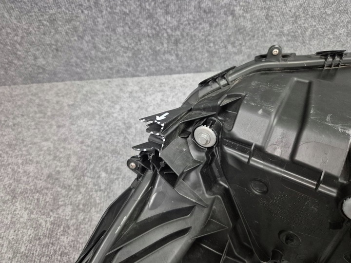 фото №8, Фара лампа передня перед права - toyota camry viii 8 xv70 2017-2024