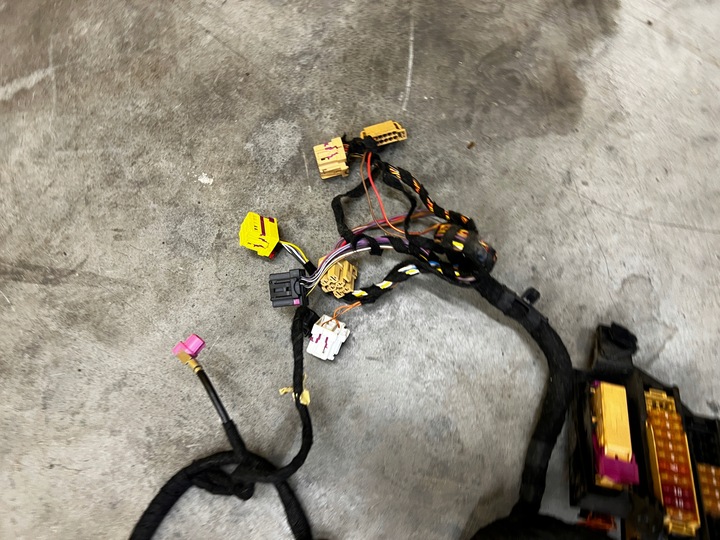 фото №11, Установка джгут електропроводка панелі консолі audi q5