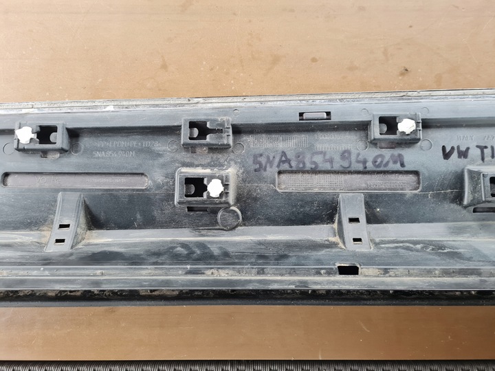 фото №11, Планка дверь правые перед vw tiguan ii 5na 854 940m