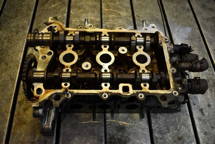 фото №10, Головка двигателя peugeot 107 1.0 12v 68 km 05-08