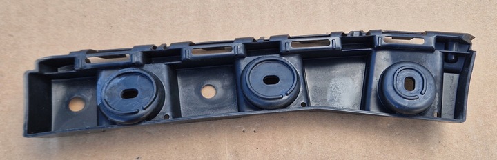 фото №1, Ползун бампера зад левый skoda scala 657807393 оригинал