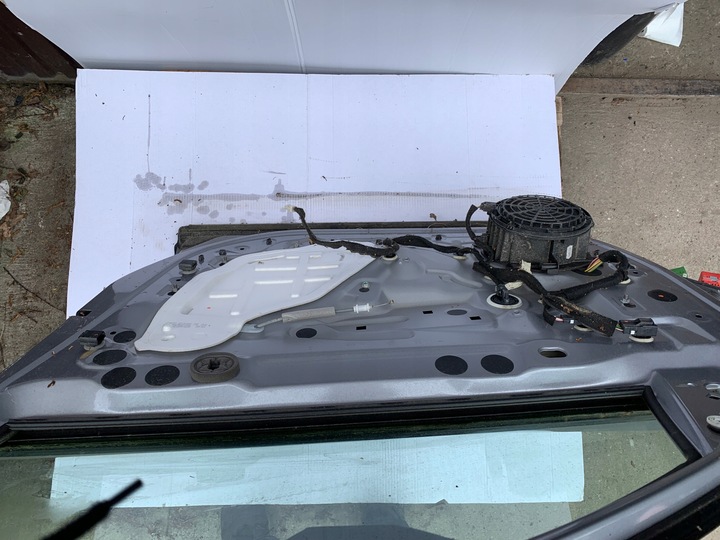 фото №10, Дверь перед передние правые peugeot 2008 ii