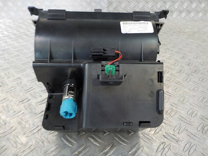 фото №7, Grand cherokee wk2 бардачок пепельница