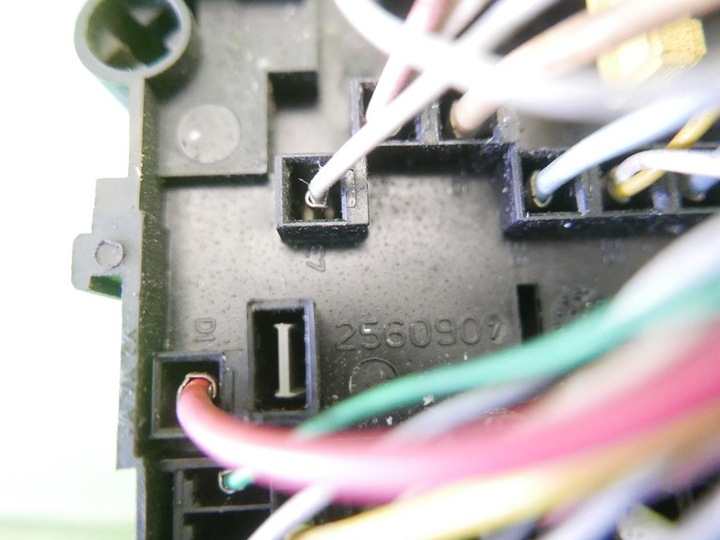 фото №8, Коробка предохранителей peugeot 607 phi 2.2hdi 99-