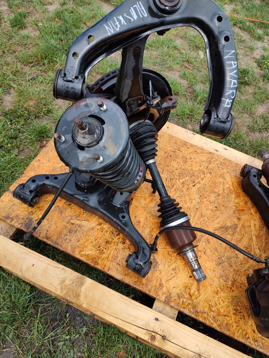 фото №7, Renault alaskan nissan navara поворотный кулак левая перед комплектная 2018