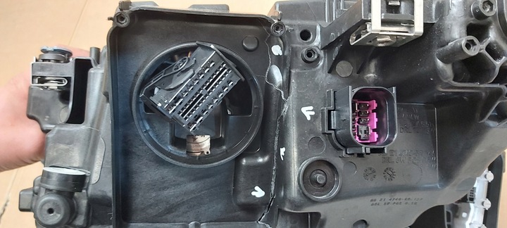 фото №10, Лампа права перед передня audi e-tron digital matrix light 4ke941036d