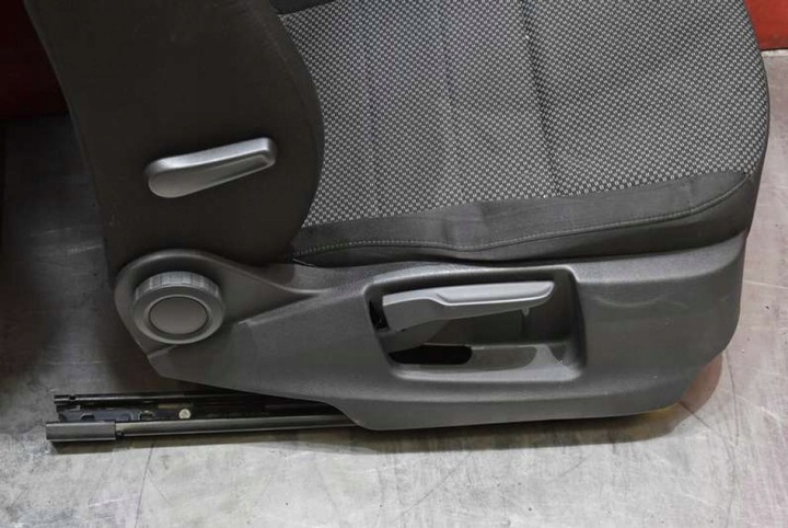 фото №16, Сиденье сиденья комплект боковина обшивки eu skoda octavia 3 iii hb 13-17