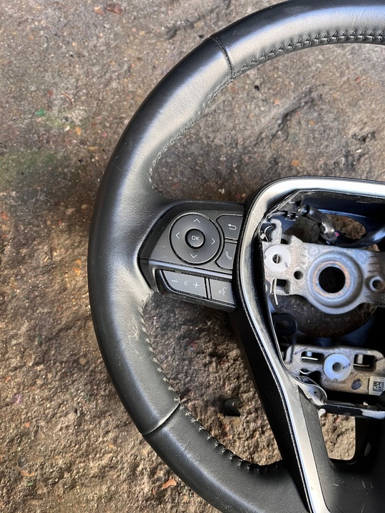 фото №6, 2 toyota corolla e21 кермо