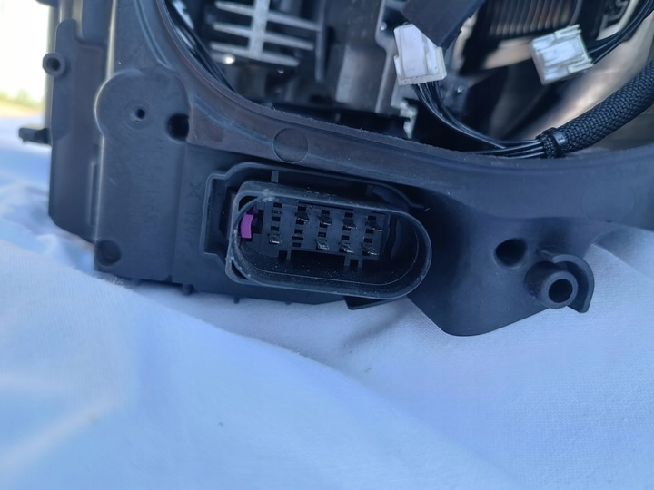 фото №16, Лампа левый перед ксенон led 99163127111 porsche carrera 991 911 eu