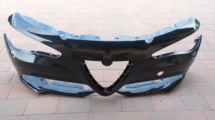 фото №1, Alfa romeo giulia veloce ---бампер переднее pdc омыватель 50567735