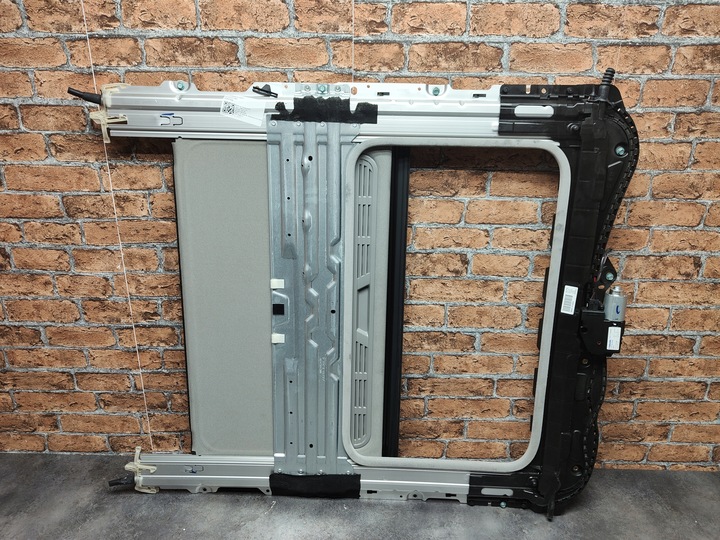 фото №10, Bmw f32 f36 люк дах зсувний скло