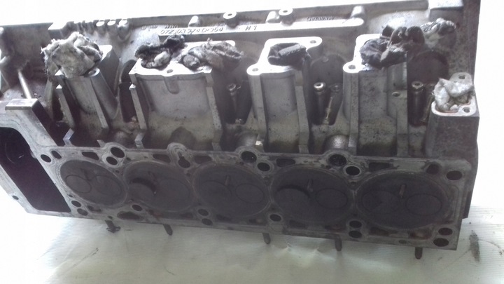 фото №8, Головка левая 07z103374d ble touareg i 7l 5.0 tdi