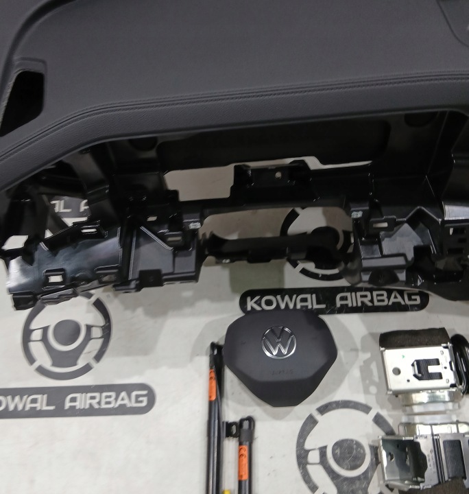 фото №5, Volkswagen vw tiguan 3 iii 571 торпедо консоль подушки подушка  ремені нова