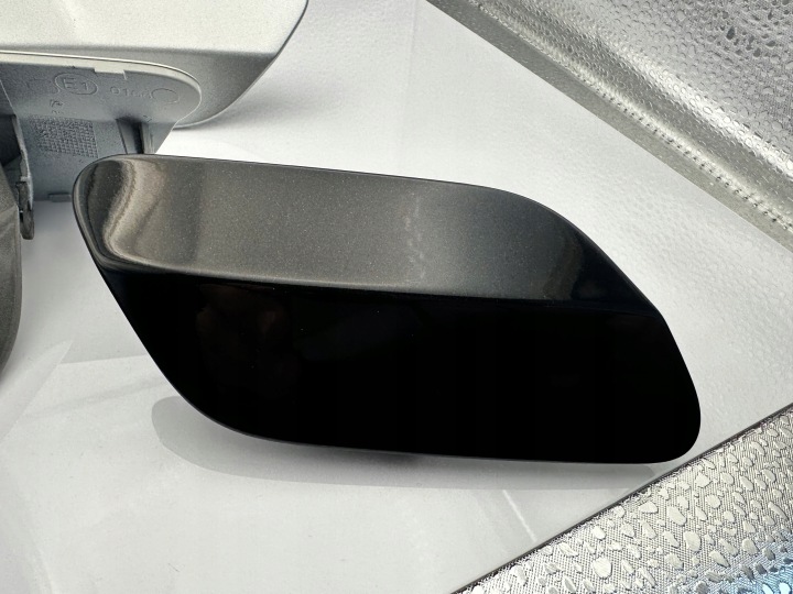 фото №9, Заглушка склоомивача audi a7 4g8955275 lub 4g8955276 вживаний кольори