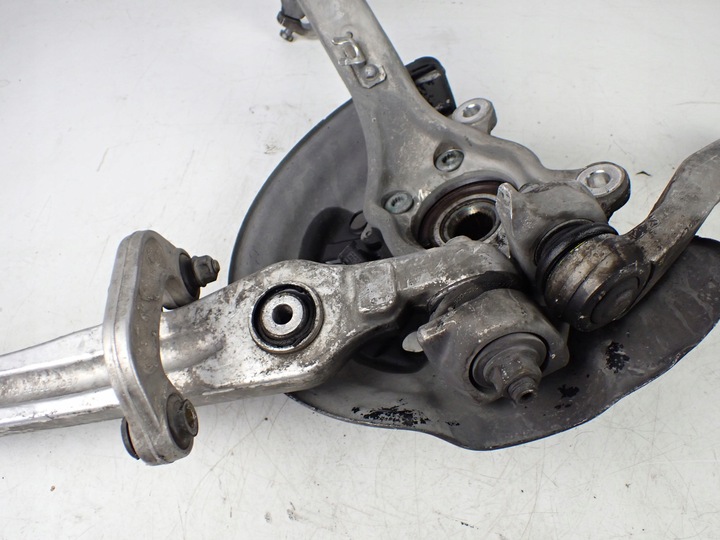 фото №8, Поворотный кулак подвешивание ступица правый перед audi a8 s8 d3 5.2 короткая