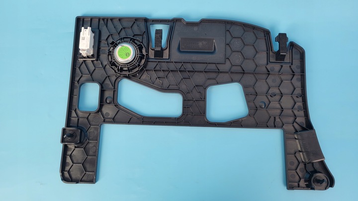 фото №5, Bmw f44 захист панелі консолі 146228 динамік 9151127 лампа інтер'єру 9472762