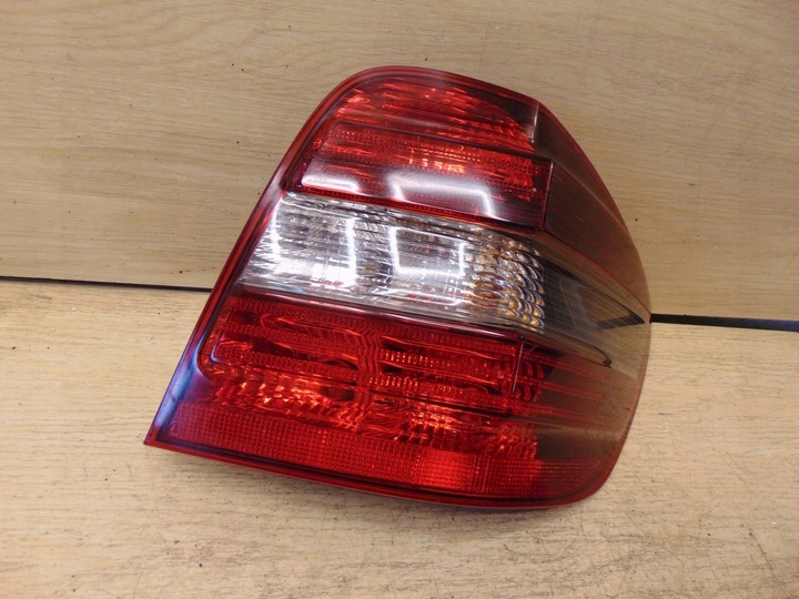 фото №8, Лампа права зад mercedes ml w164 європа оригінал