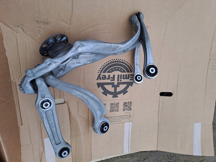 фото №4, Mercedes eqs 297 поворотна опора ліва