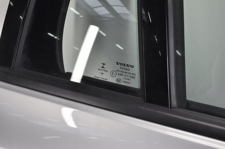 фото №7, Volvo v60 ii дверь правый зад задние универсал 711-16 комплектные