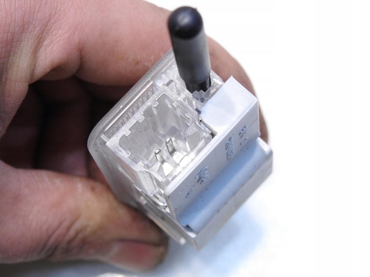 фото №7, Лампа освещение бардачка c4 grand picasso i